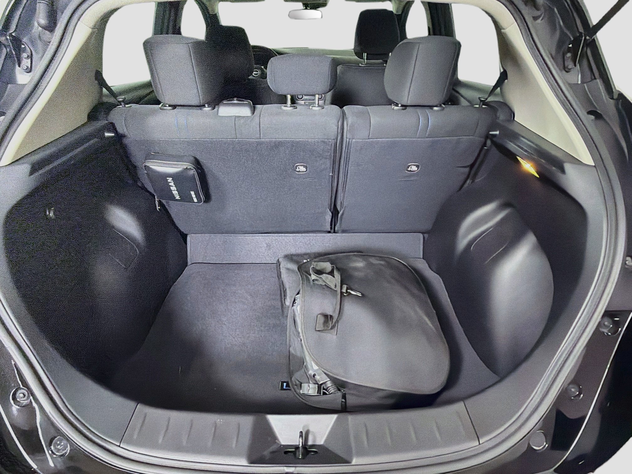 Used 2024 Nissan Leaf S FWD image 26