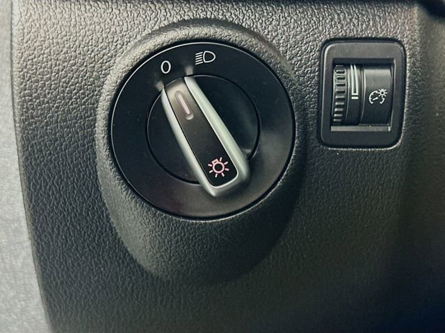 Used 2017 Volkswagen Tiguan Limited w/ Premium Package image 10