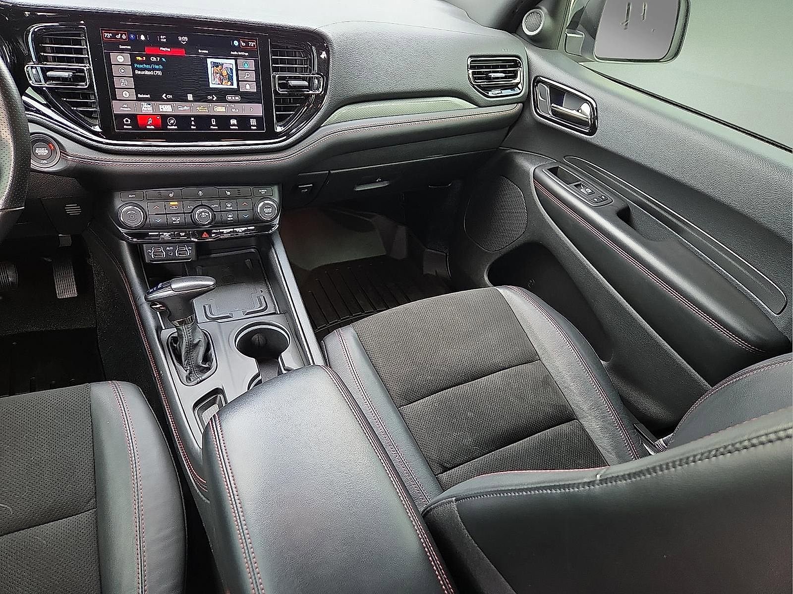 Used 2022 Dodge Durango R/T w/ Blacktop Package AWD/4WD image 13