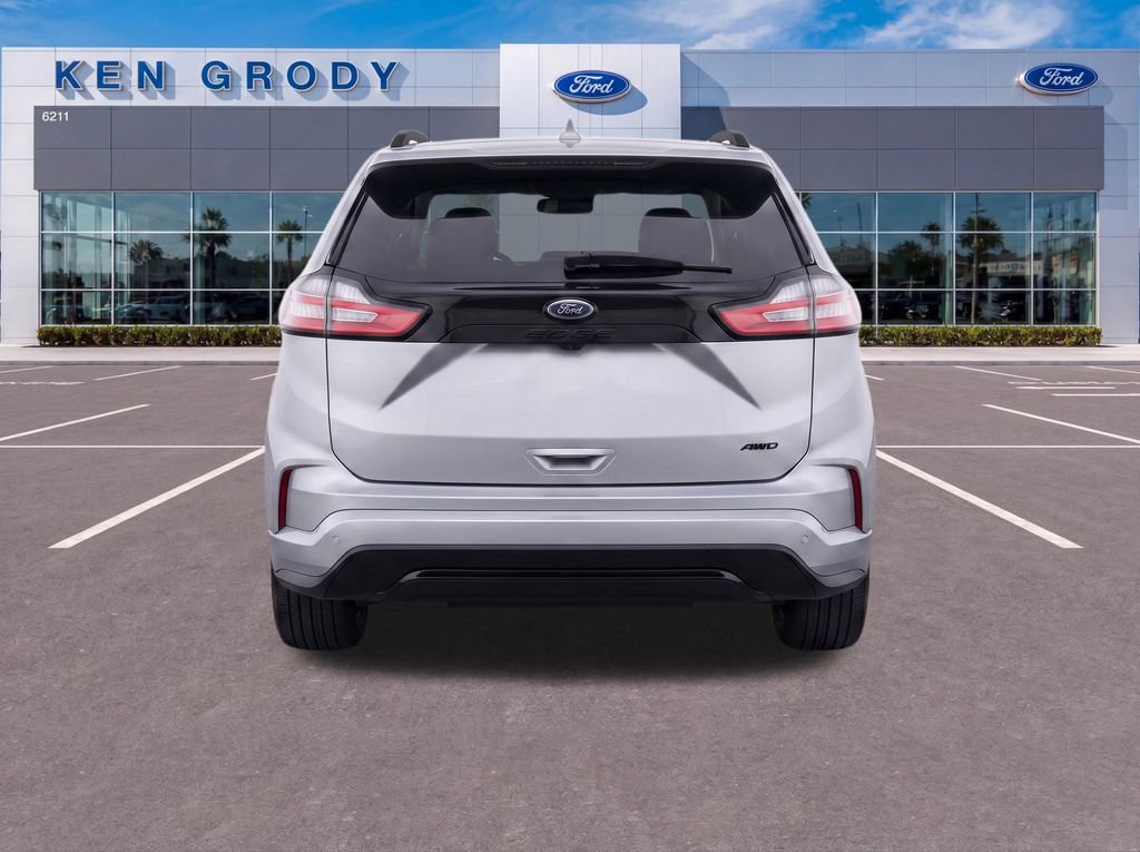 Certified 2022 Ford Edge SE w/ Black Appearance Package AWD/4WD image 5