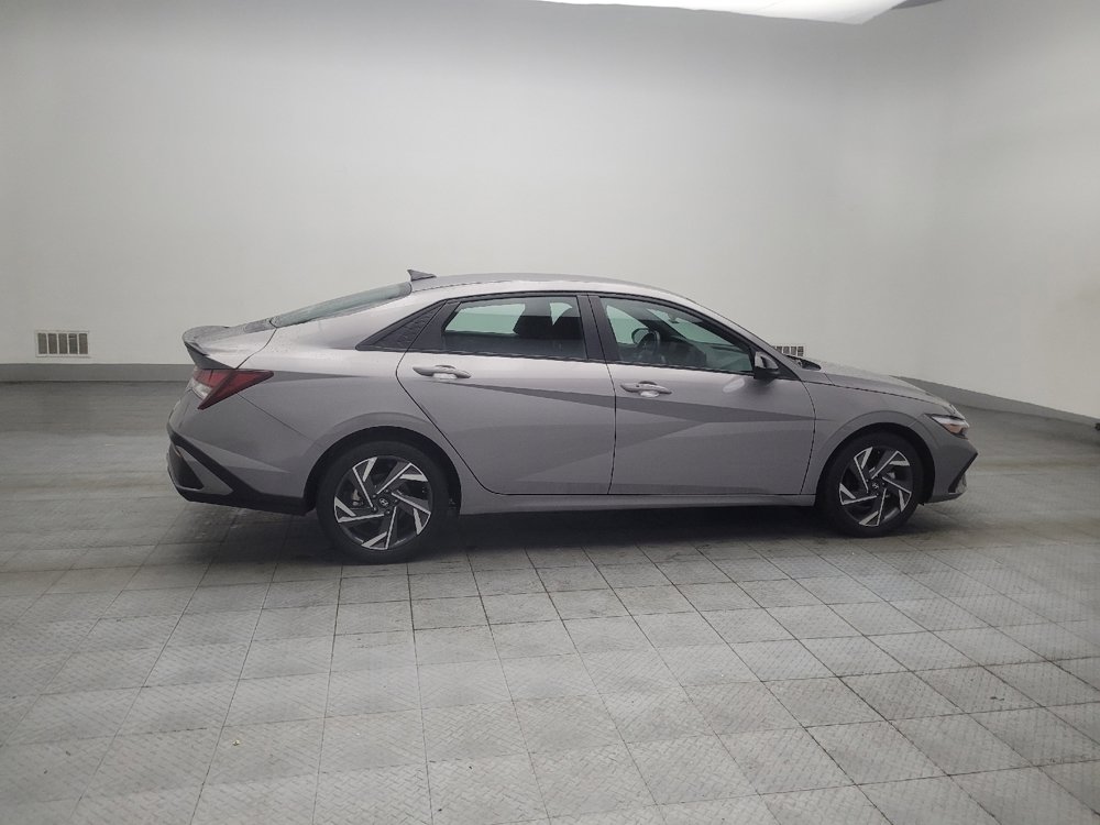 Used 2025 Hyundai Elantra Sport w/ Cargo Package FWD image 10
