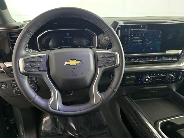 Used 2025 Chevrolet Silverado 3500 LTZ w/ LTZ Premium Package image 10