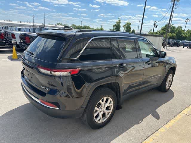 Used 2022 Jeep Grand Cherokee Limited AWD/4WD image 22