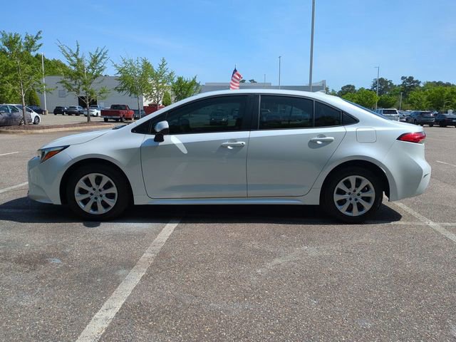 Used 2024 Toyota Corolla LE image 7