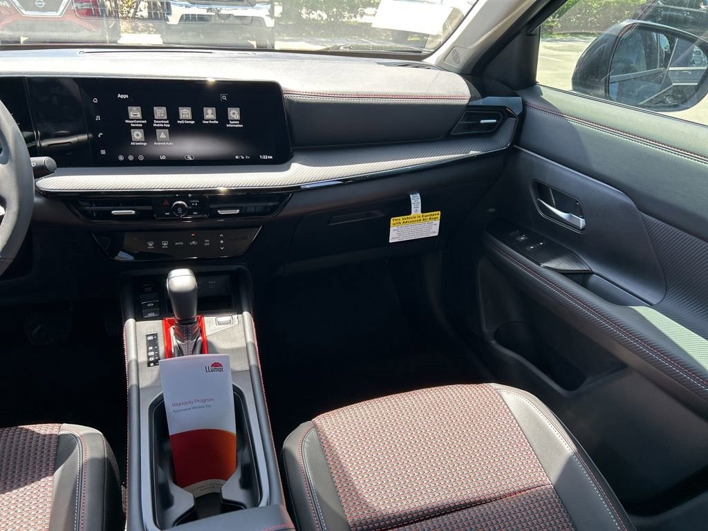 New 2026 Nissan Kicks SR image 12
