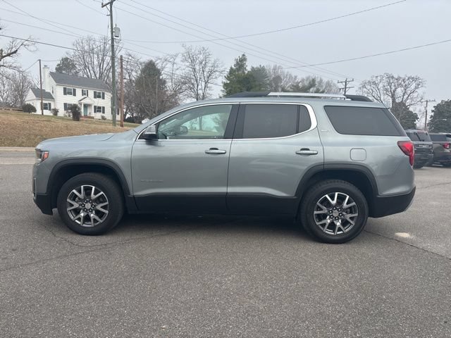 Used 2023 GMC Acadia SLT FWD image 9