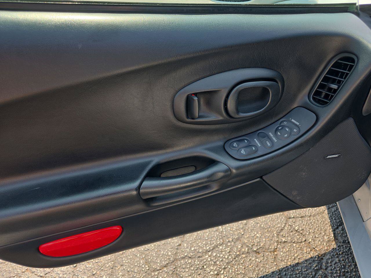 Used 2001 Chevrolet Corvette Z06 RWD image 5