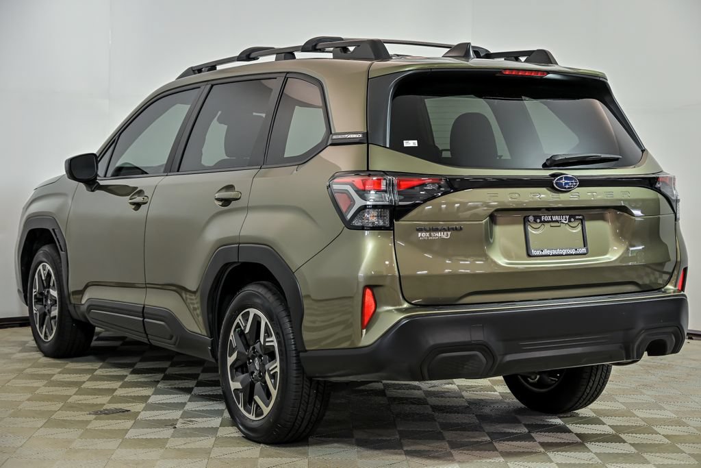 Used 2025 Subaru Forester Premium AWD/4WD image 6