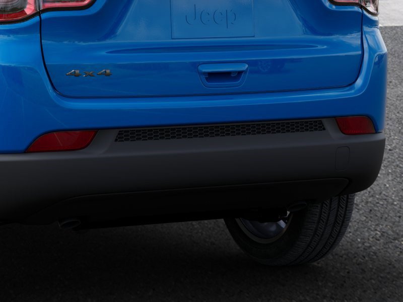 New 2026 Jeep Compass Latitude image 13