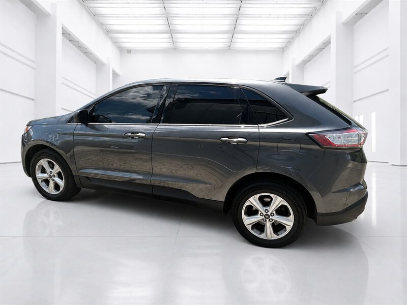 Used 2016 Ford Edge SE AWD/4WD image 5