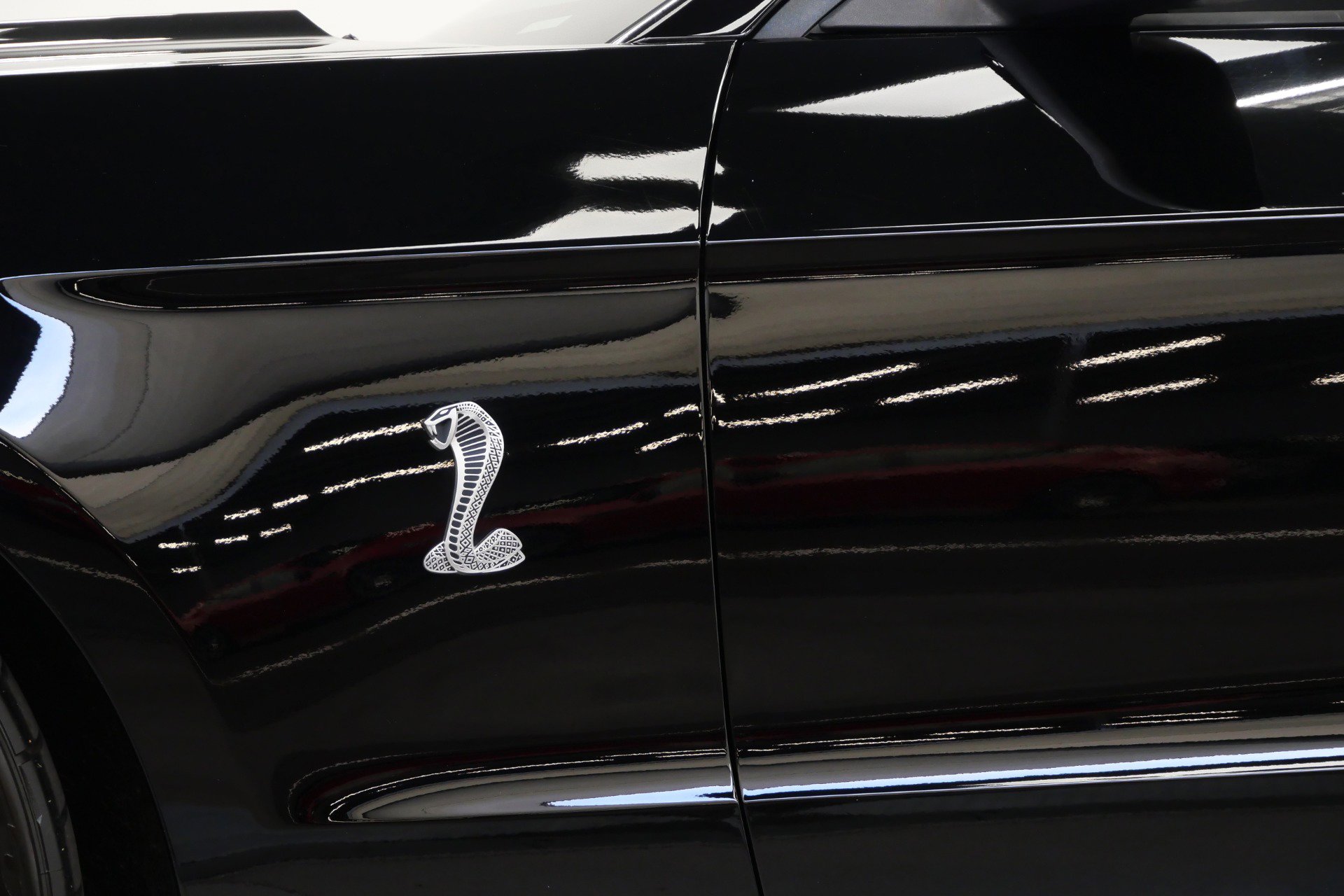 Used 2013 Ford Mustang Shelby GT500 RWD image 46