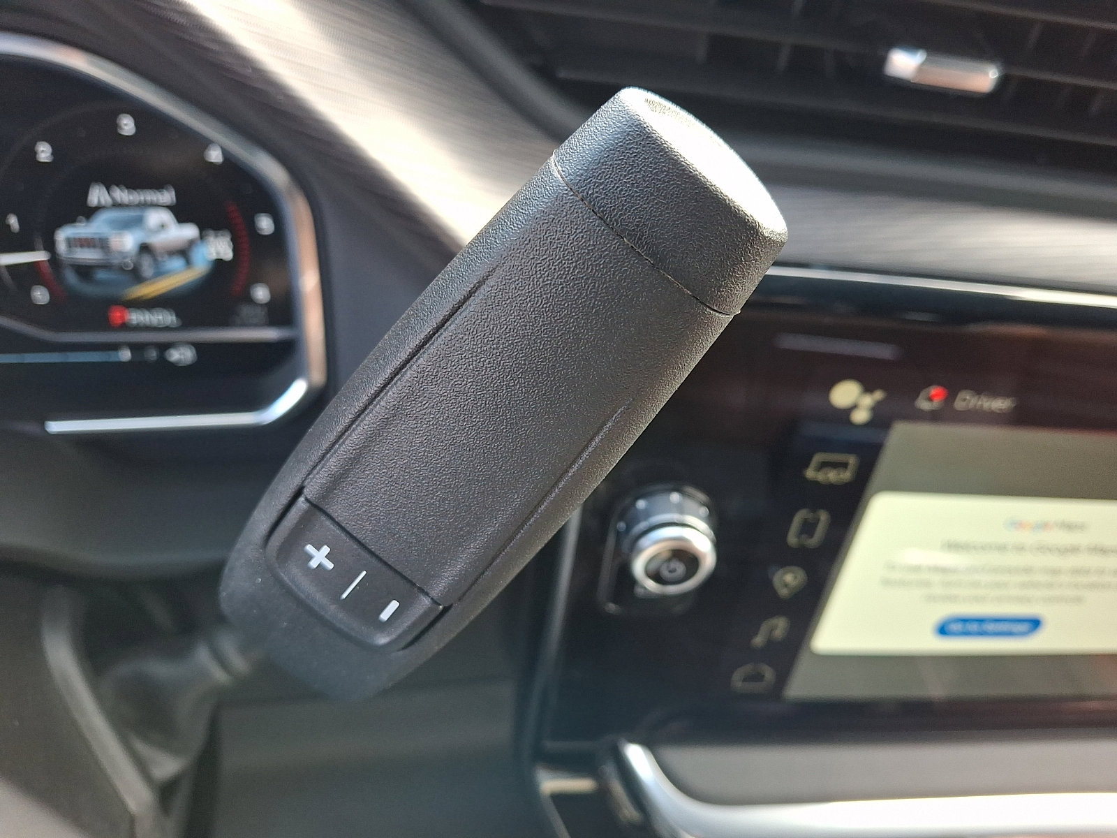 Certified 2025 GMC Sierra 2500 Denali Ultimate image 16