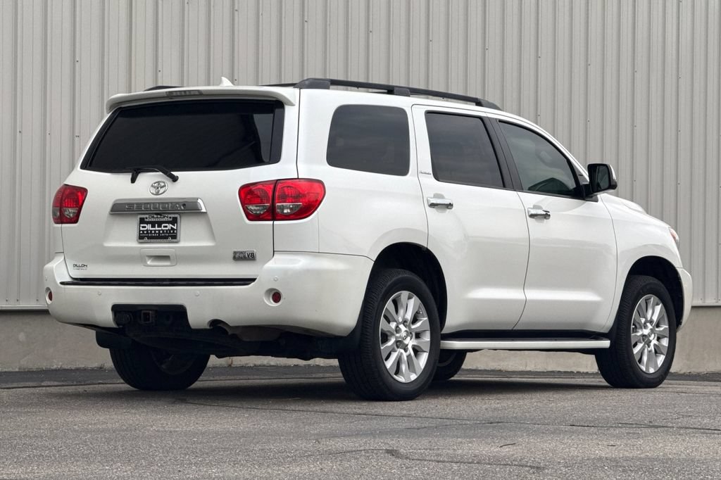 Used 2015 Toyota Sequoia Platinum AWD/4WD image 4