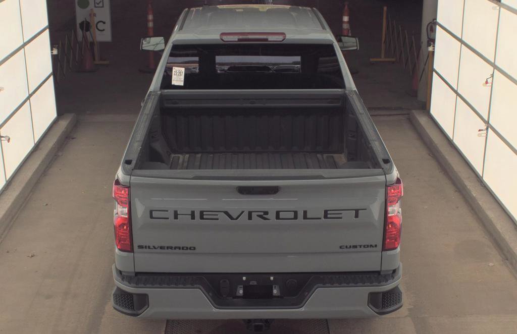 Used 2024 Chevrolet Silverado 1500 Custom w/ Dark Appearance Package AWD/4WD image 5