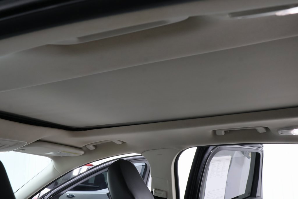 Used 2018 Ford Escape SEL w/ Canadian Touring Package image 9