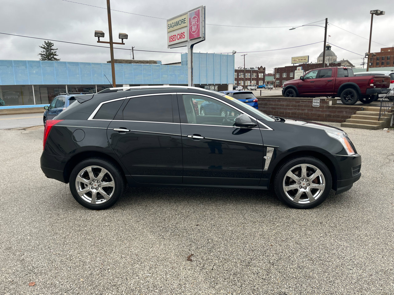 Used 2011 Cadillac SRX Luxury image 2