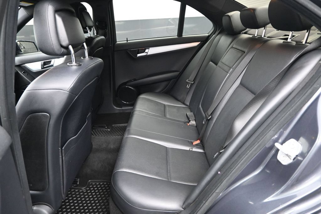 Used 2010 Mercedes-Benz C 300 4MATIC Sedan image 20