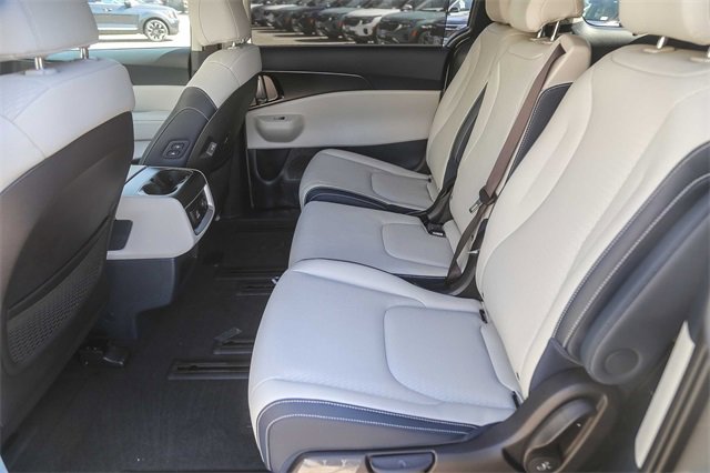 New 2026 Kia Carnival SX Prestige image 11