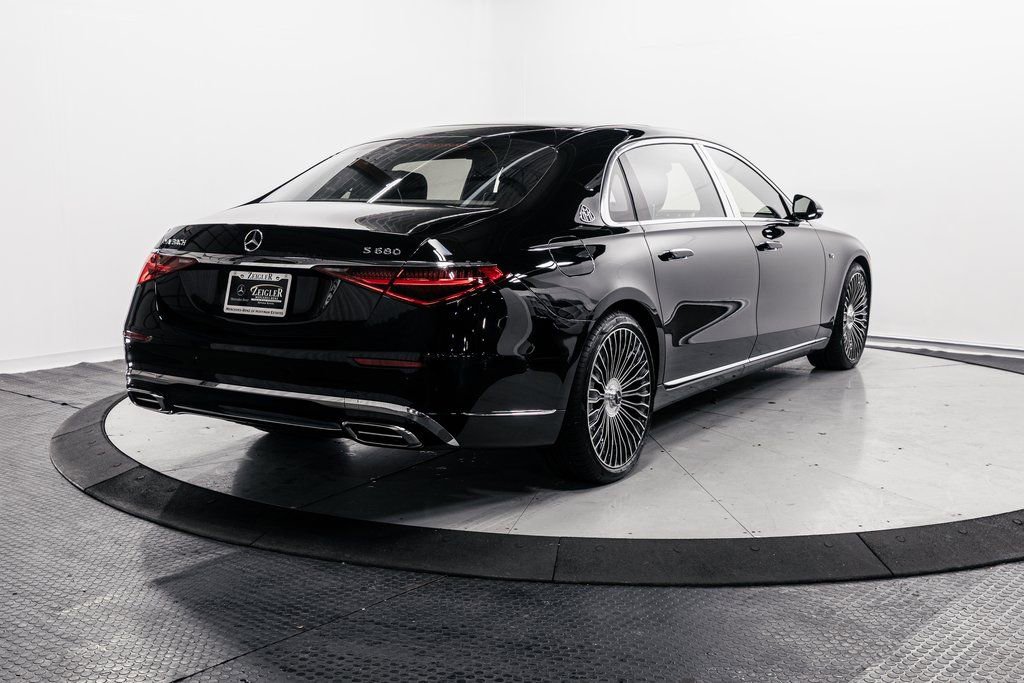 Used 2023 Mercedes-Benz Maybach S 680 4MATIC w/ Manufaktur Leather Package image 37