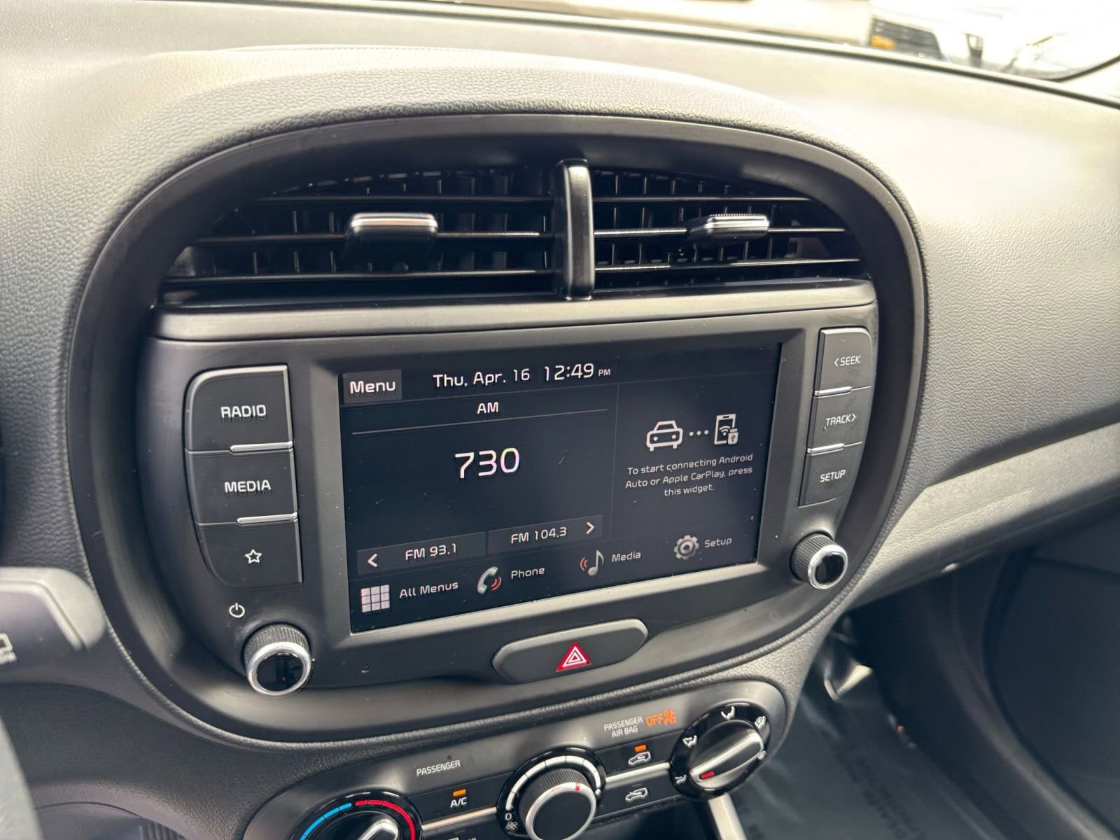 Used 2025 Kia Soul LX w/ LX Technology Package FWD image 20