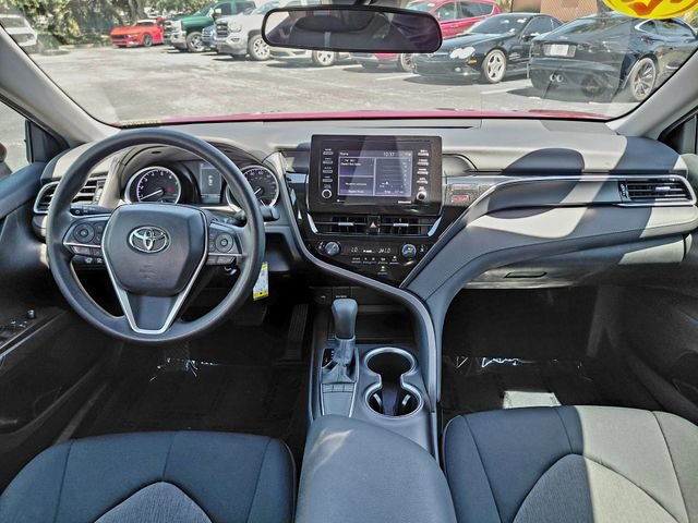 Used 2022 Toyota Camry LE FWD image 14