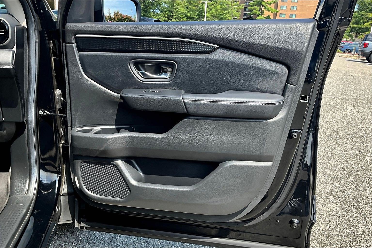 Used 2025 Honda Pilot Elite image 19