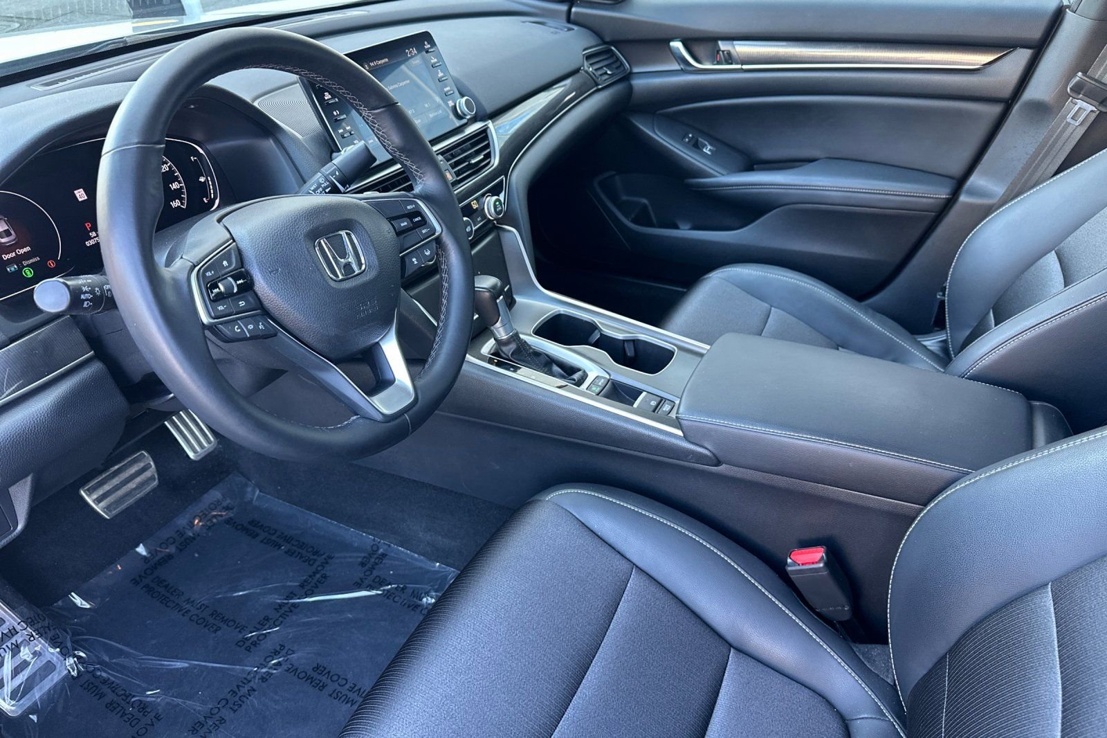 Used 2018 Honda Accord Sport image 11