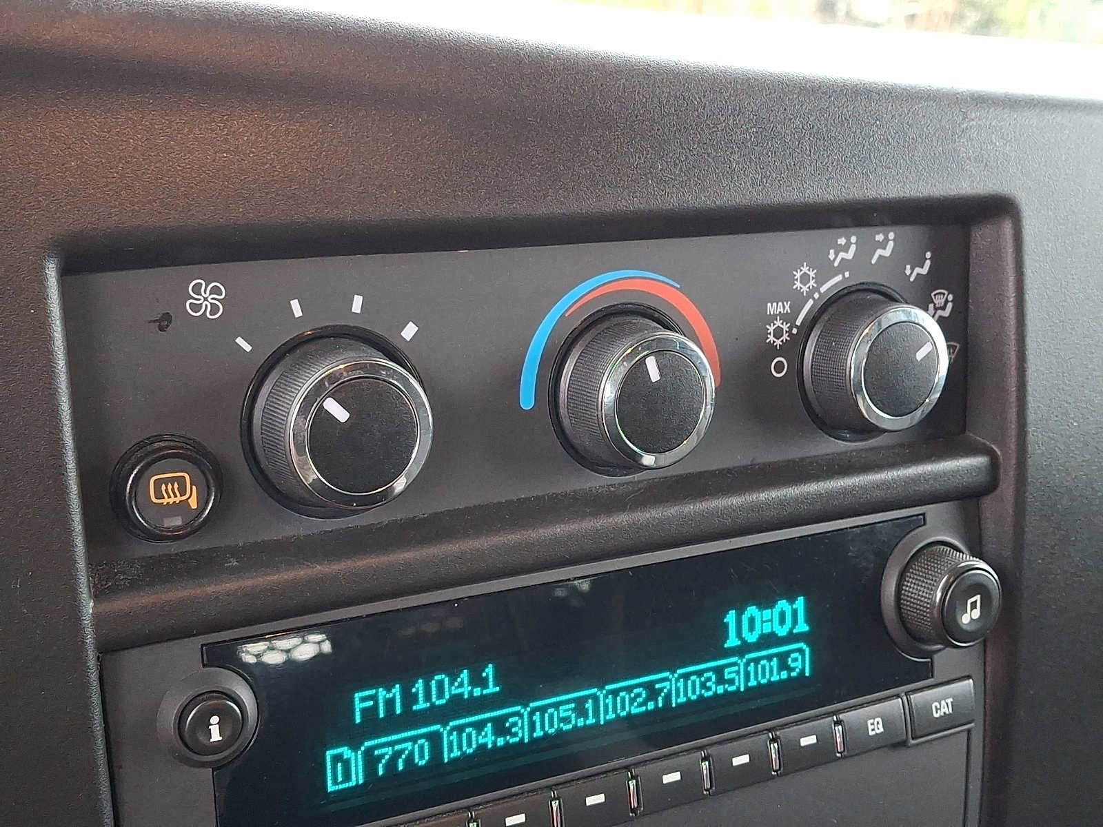 Used 2024 Chevrolet Express 2500 w/ Driver Convenience Package image 16