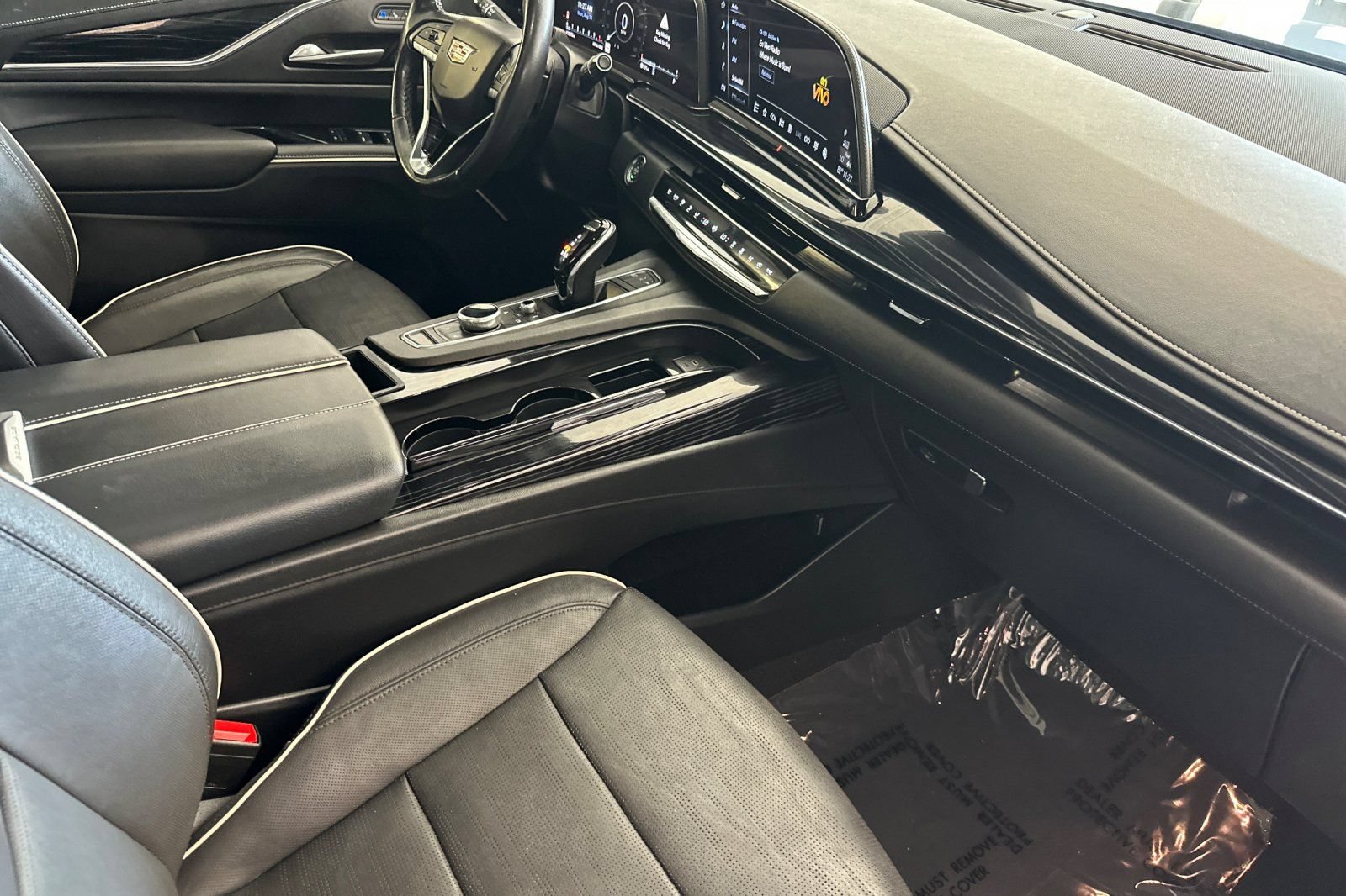 Used 2023 Cadillac Escalade Sport AWD/4WD image 21