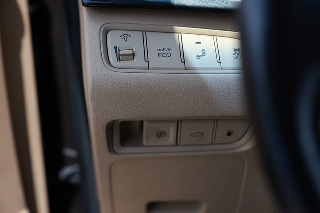 Used 2016 Hyundai Azera Limited FWD image 53