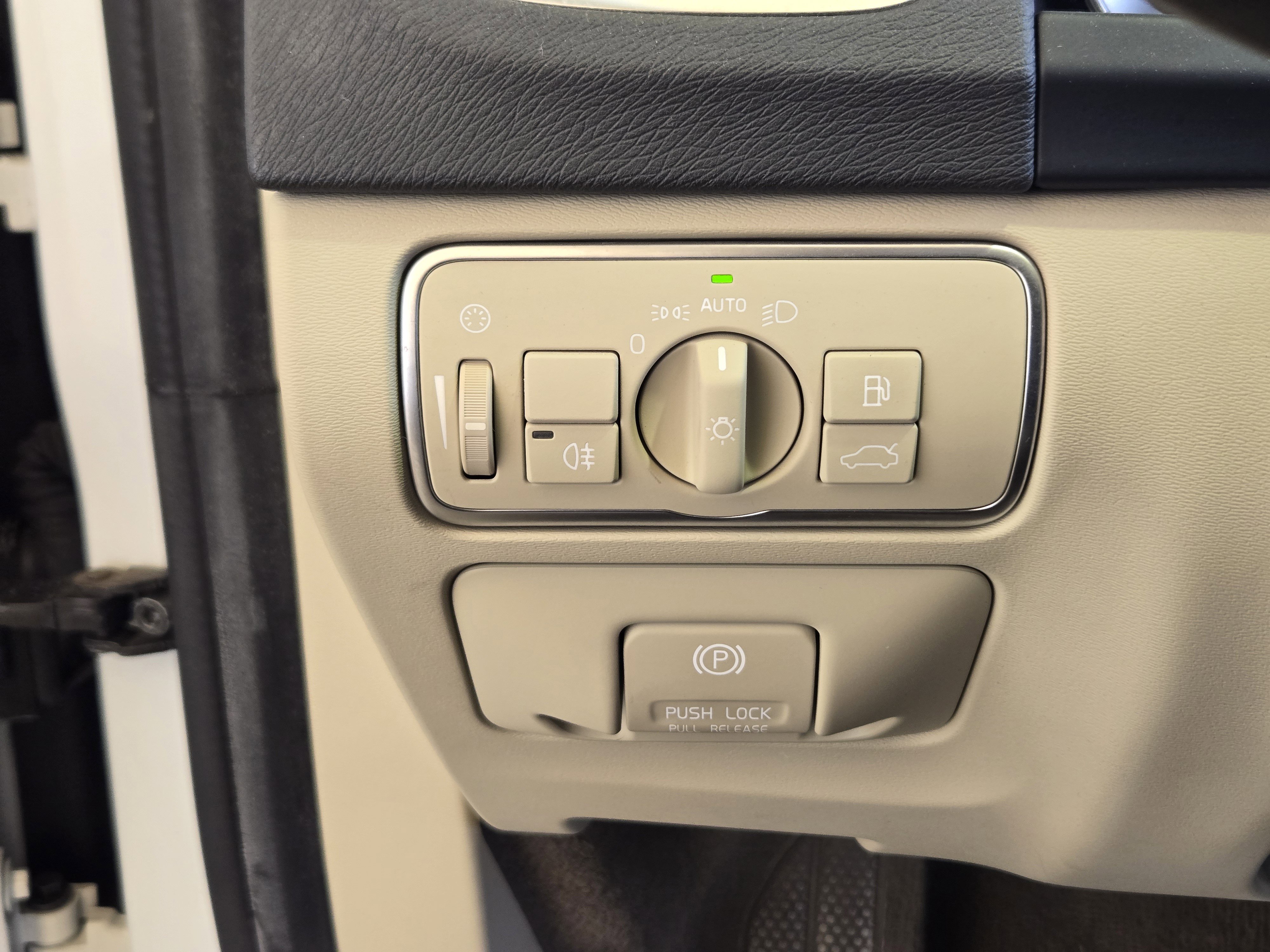 Used 2015 Volvo S60 T5 Premier Plus image 30