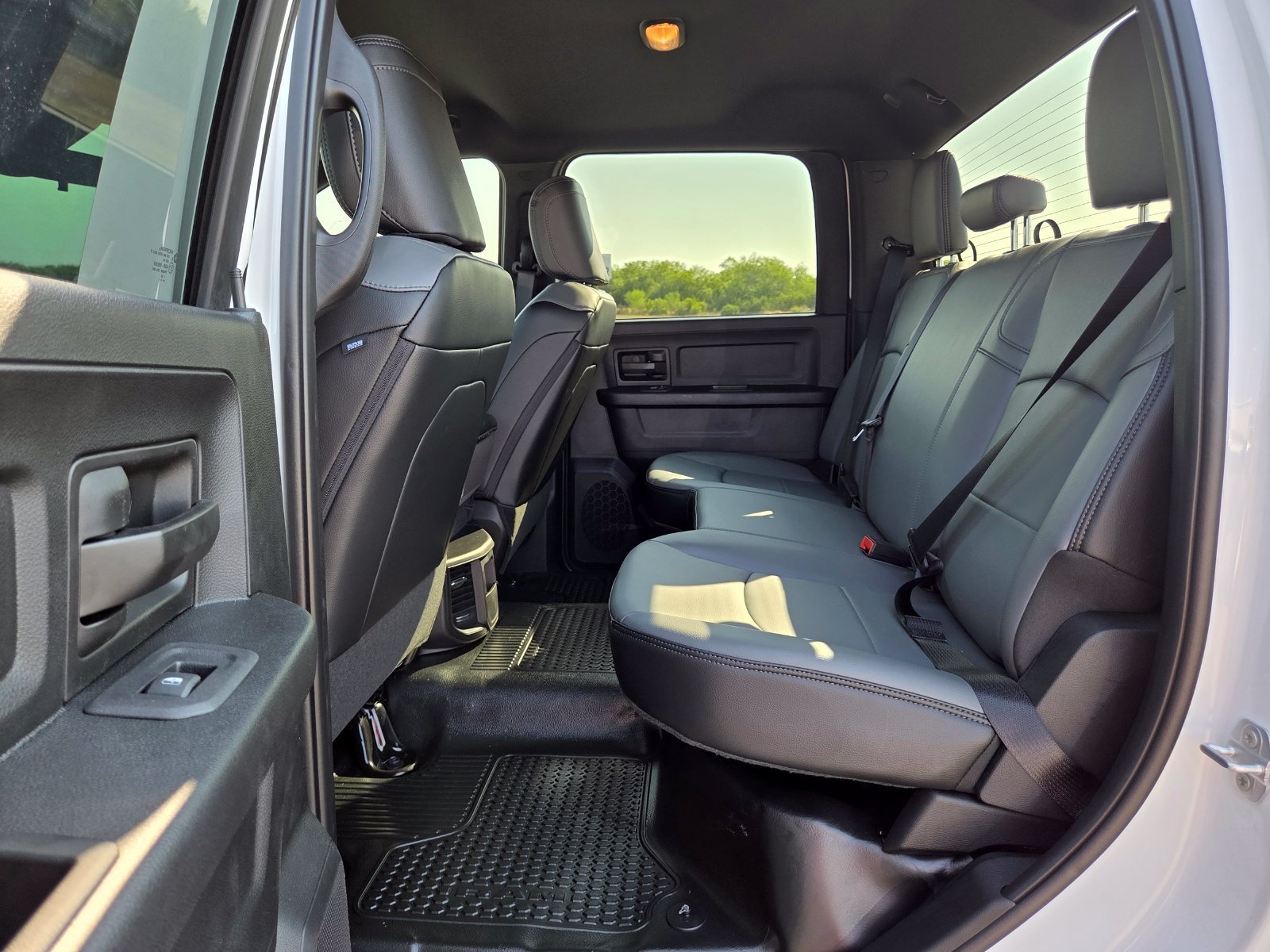 New 2026 RAM 3500 Tradesman w/ Chrome Appearance Group A AWD/4WD image 19