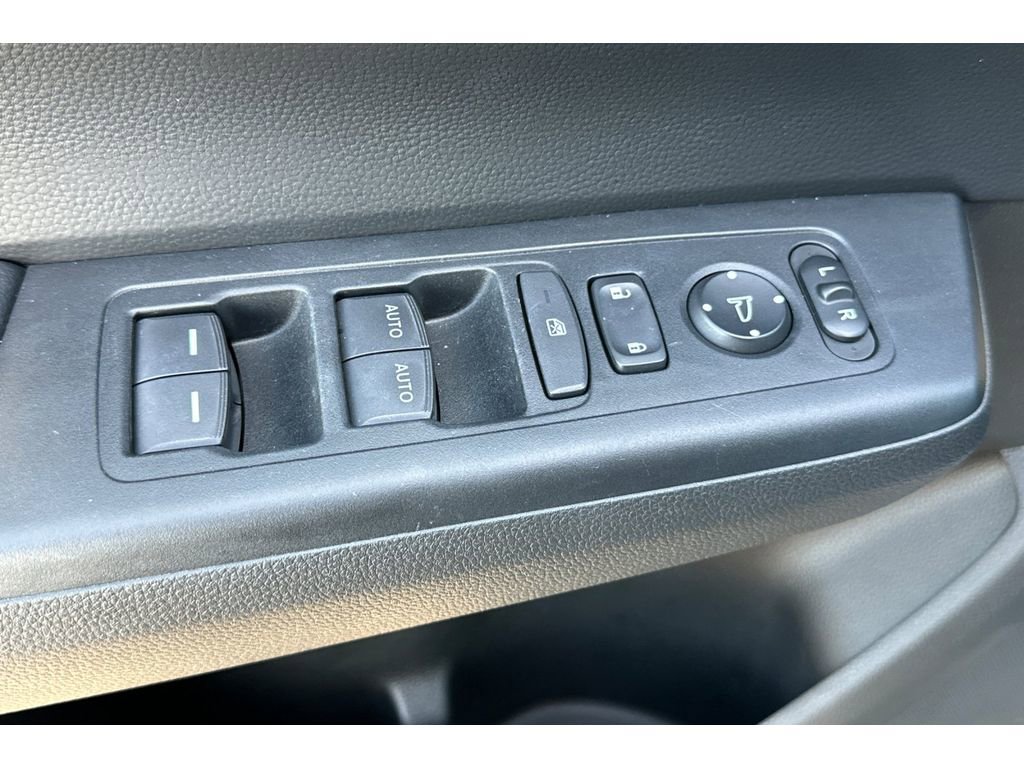 Used 2023 Honda CR-V EX image 12