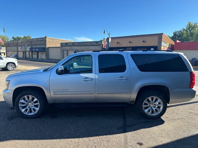Used 2012 Chevrolet Suburban LT w/ Luxury Package AWD/4WD image 8