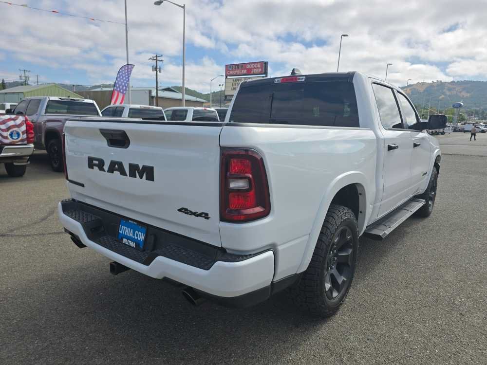Used 2025 RAM 1500 Big Horn AWD/4WD image 3