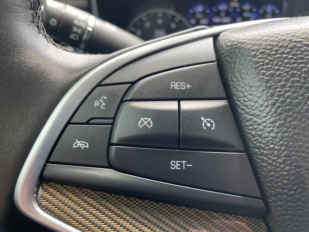 Used 2017 Cadillac XT5 Platinum AWD/4WD image 14