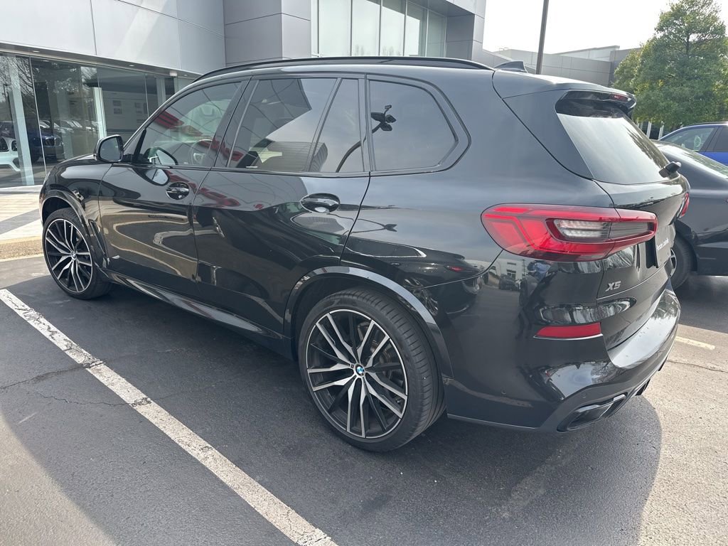 Used 2020 BMW X5 M50i w/ Executive Package image 6