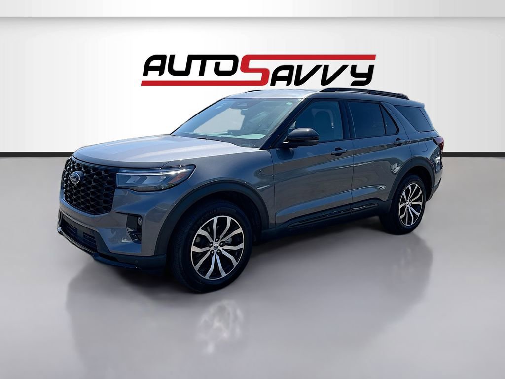 Used 2025 Ford Explorer ST-Line AWD/4WD image 3