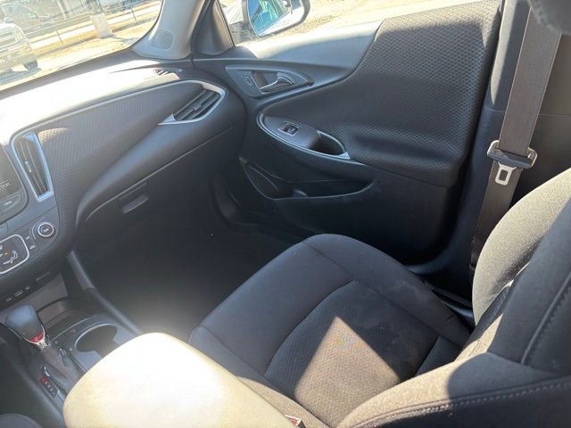 Used 2025 Chevrolet Malibu RS image 24