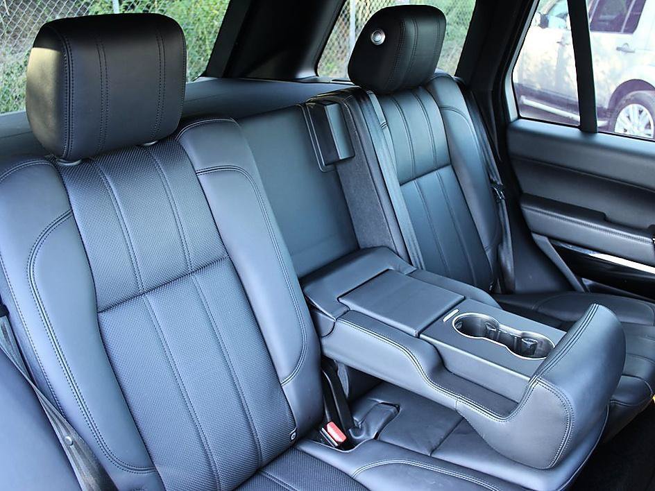 Used 2017 Land Rover Range Rover Supercharged AWD/4WD image 21