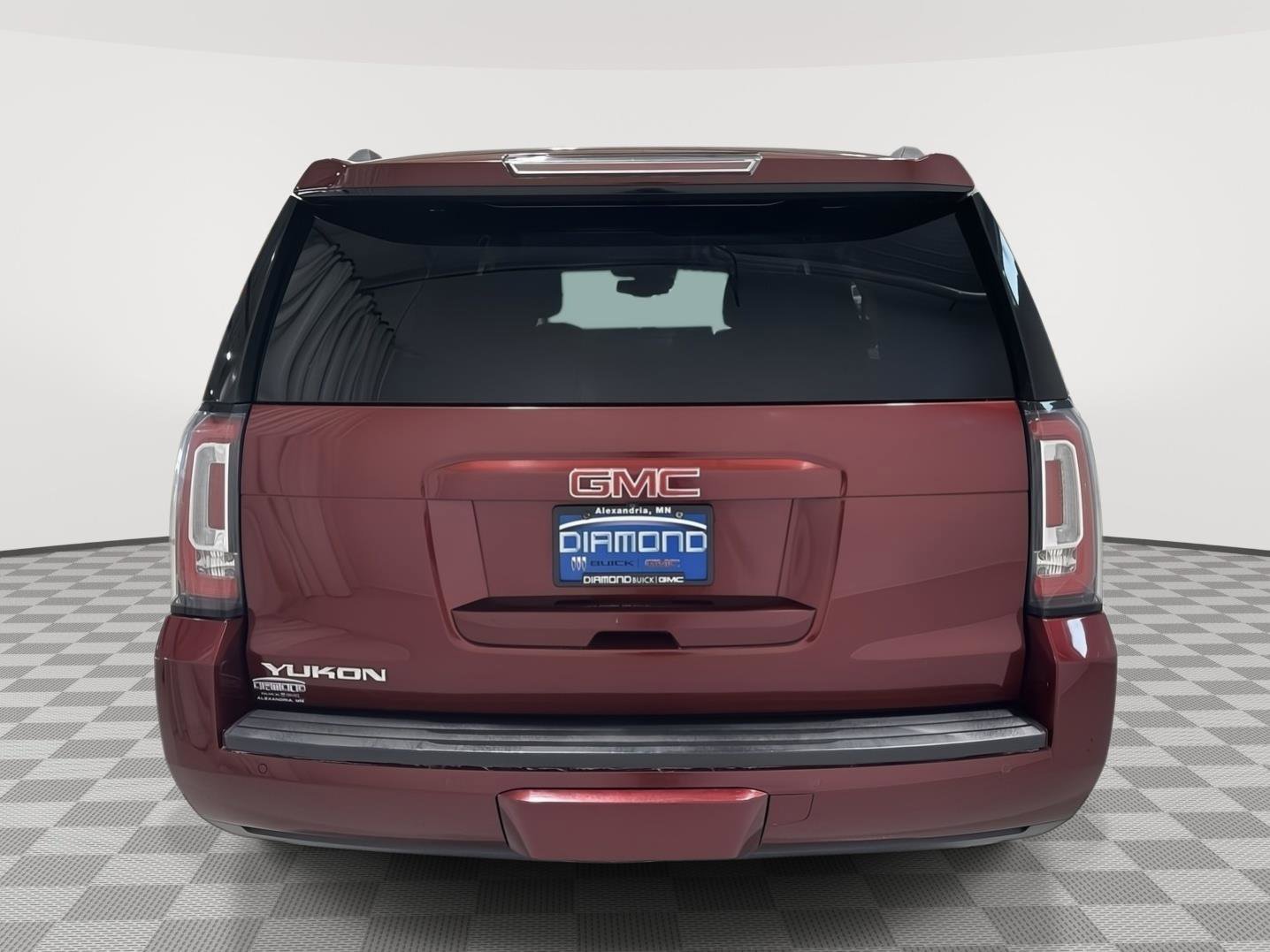 Used 2016 GMC Yukon SLE w/ Convenience Package AWD/4WD image 4
