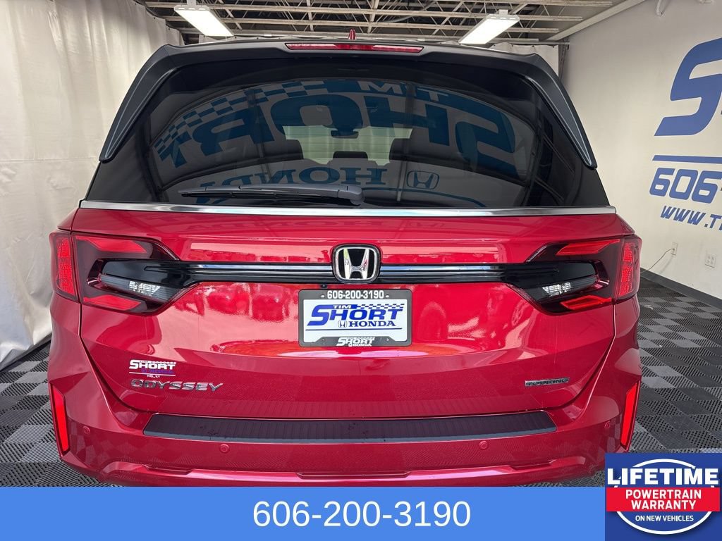 New 2026 Honda Odyssey Touring image 7