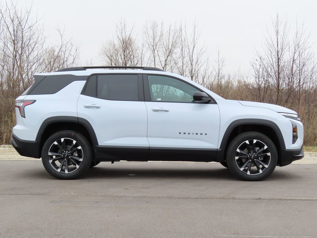 New 2026 Chevrolet Equinox RS image 2