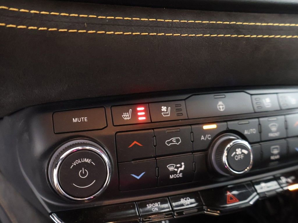 Used 2023 Dodge Durango R/T w/ Hemi Orange Plus Package AWD/4WD image 58
