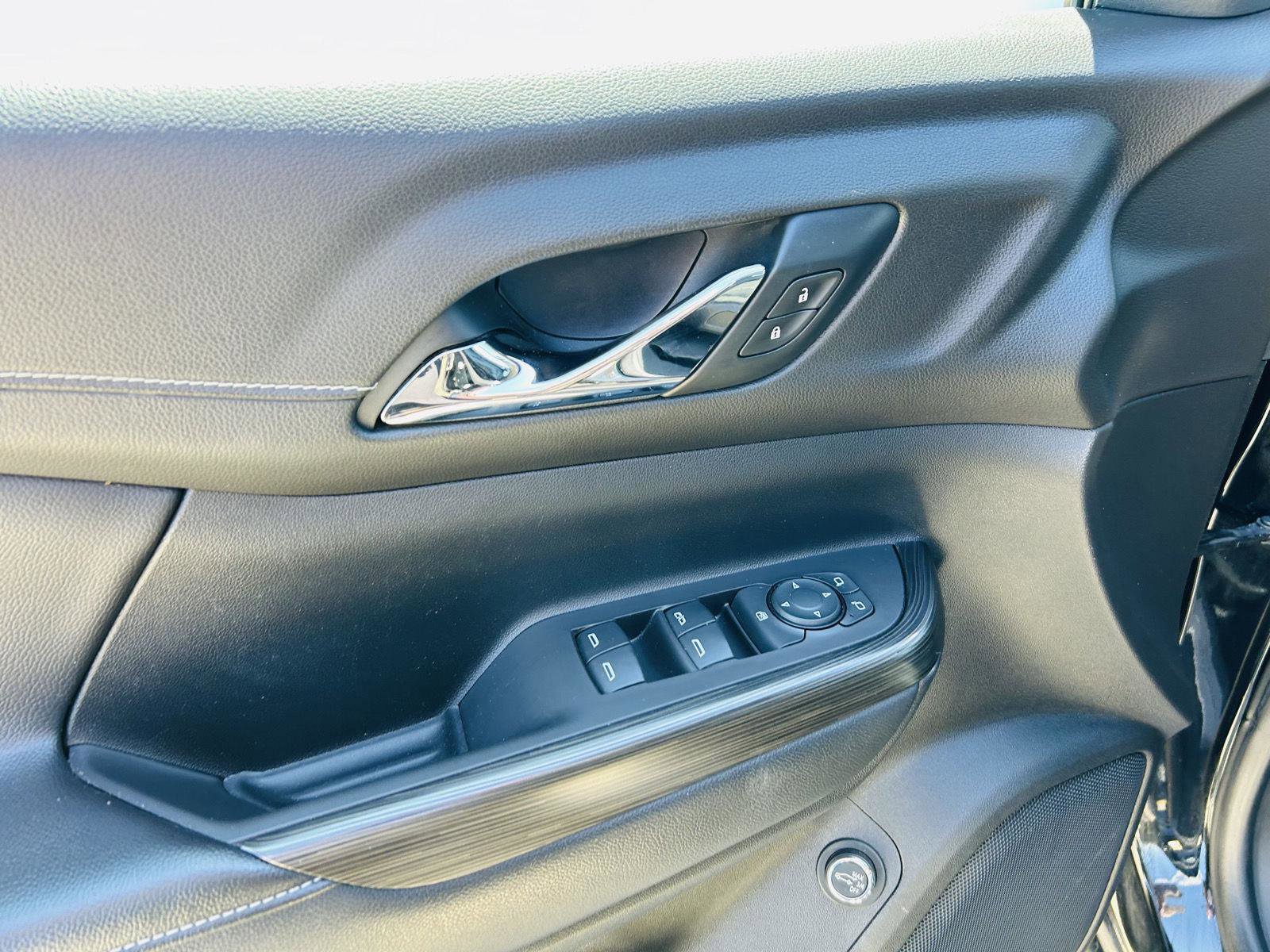 Used 2019 GMC Acadia SLT w/ Black Edition image 13