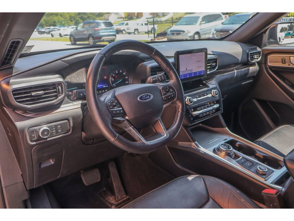 Used 2020 Ford Explorer Limited image 11