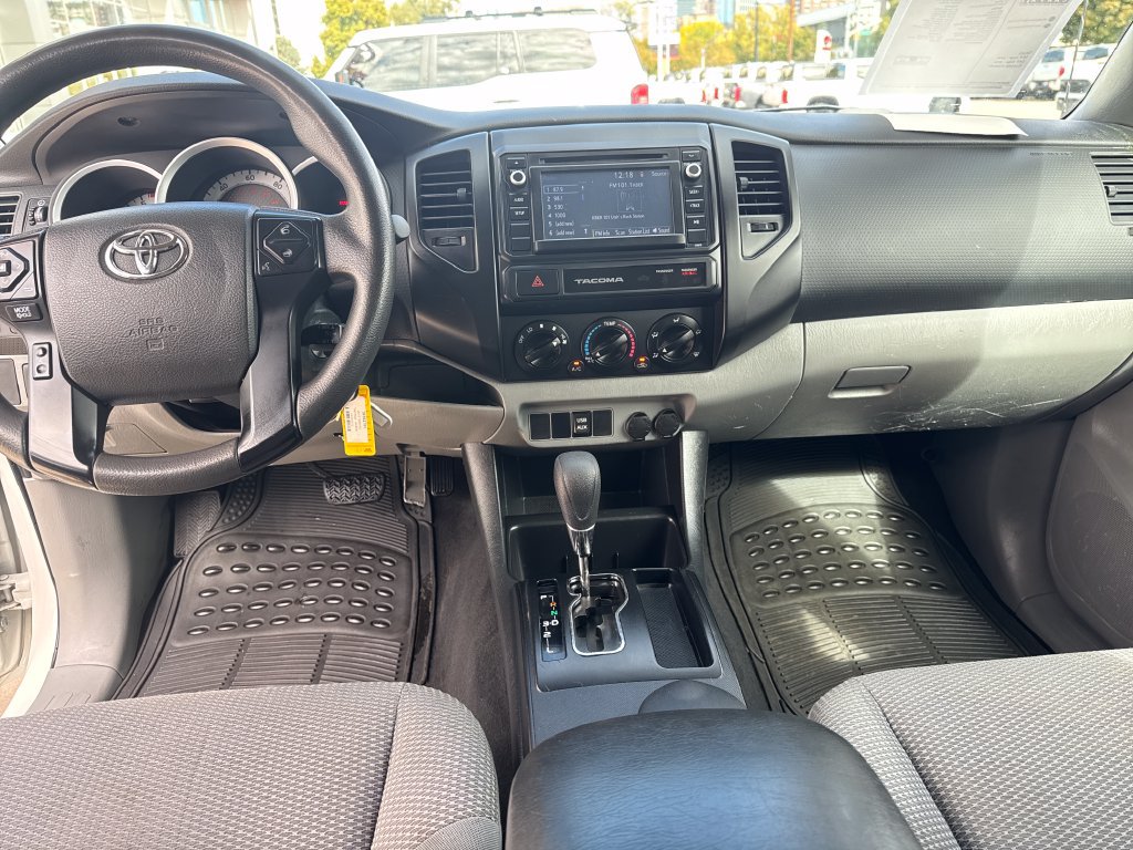 Used 2015 Toyota Tacoma 2WD Access Cab image 13