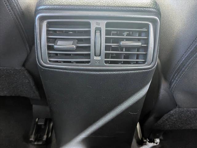 Used 2019 Nissan Rogue Sport SV w/ Technology Package image 19