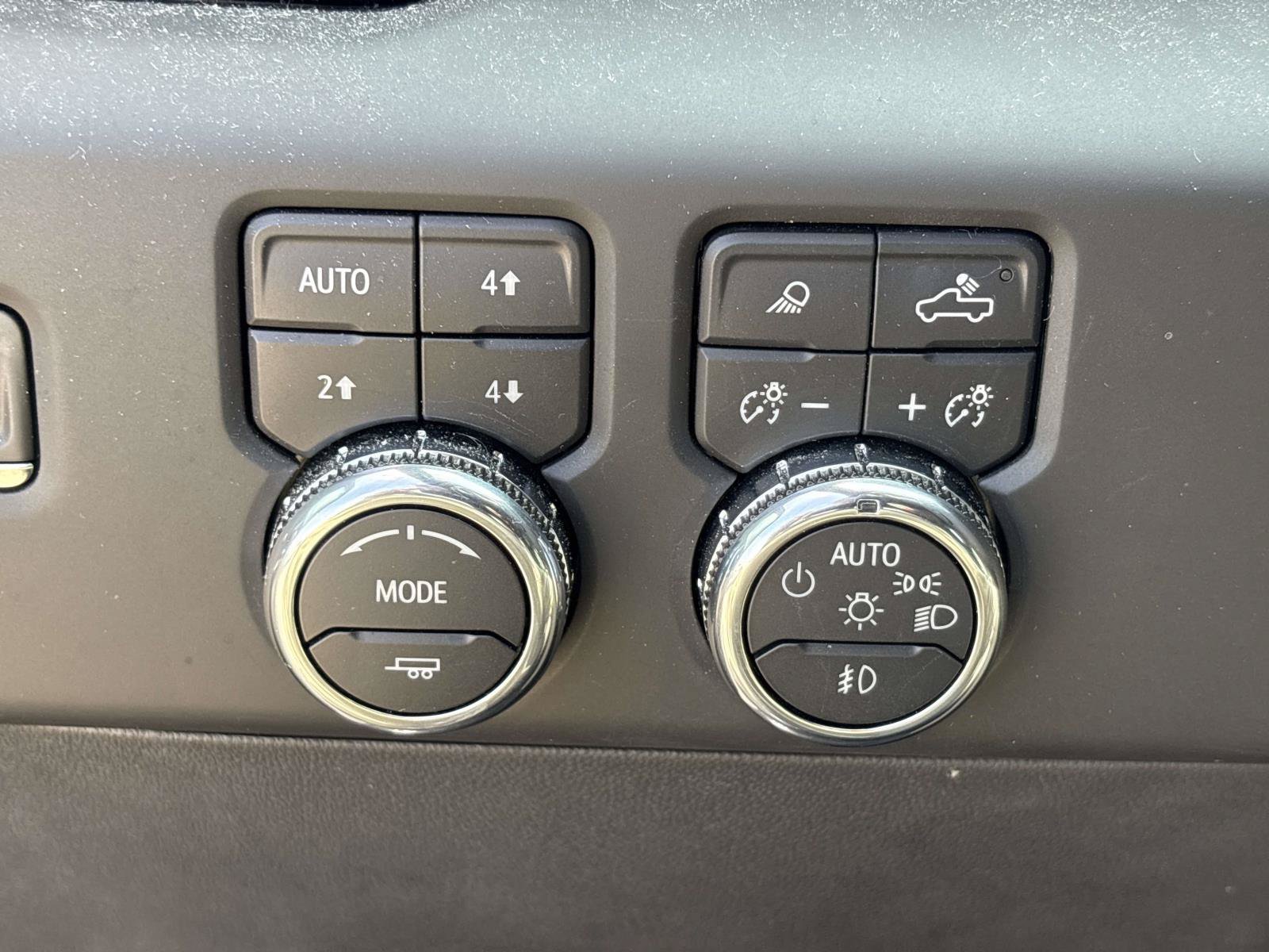 Used 2024 GMC Sierra 1500 AT4X w/ AT4X AEV Edition AWD/4WD image 18