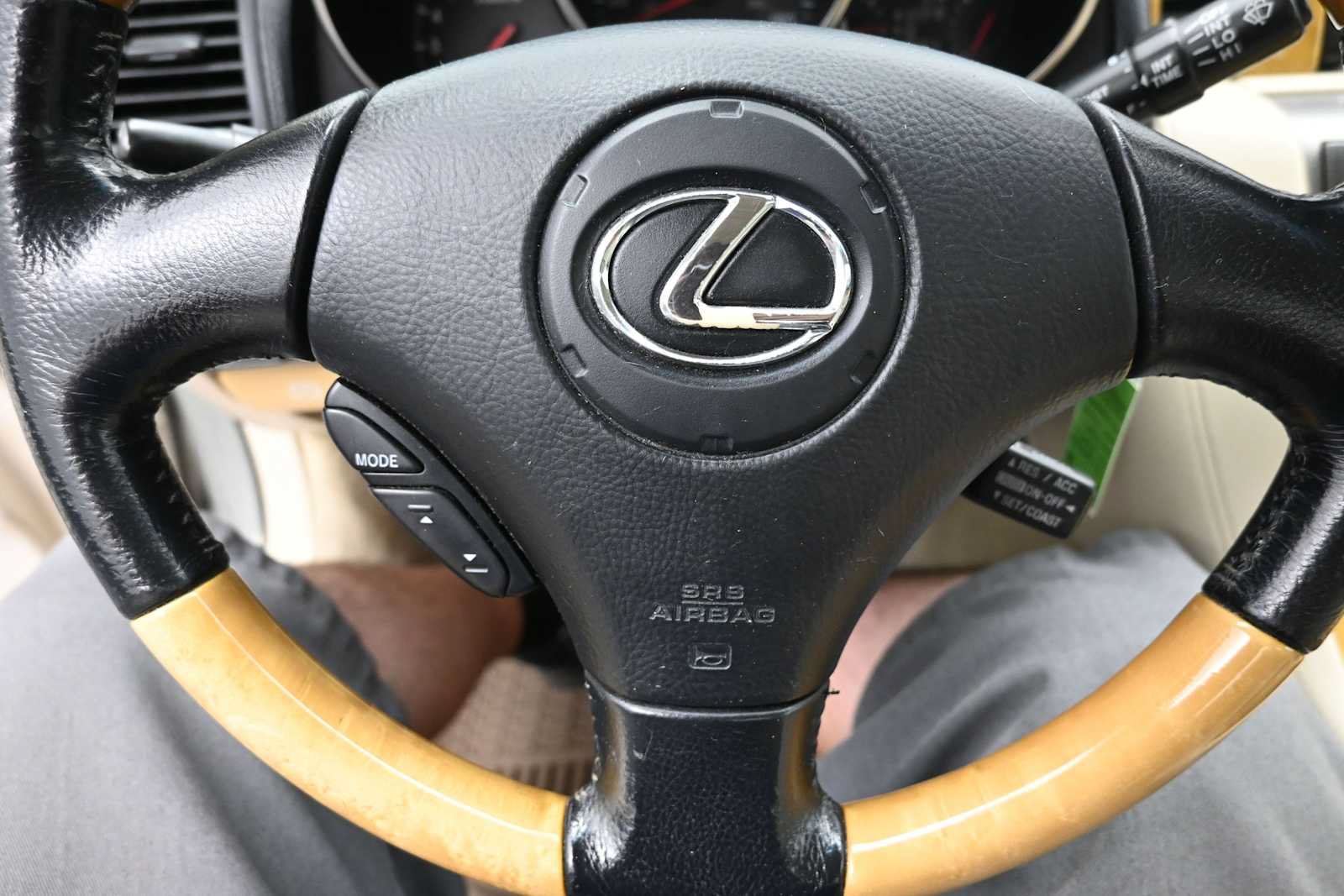 Used 2003 Lexus SC 430 Convertible RWD image 27